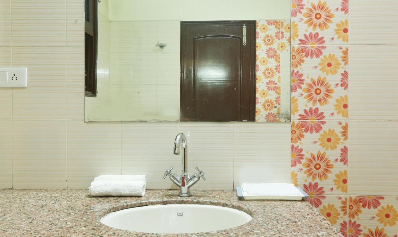 Moon Walk Residency Hotel Dharamshala Bagian luar foto