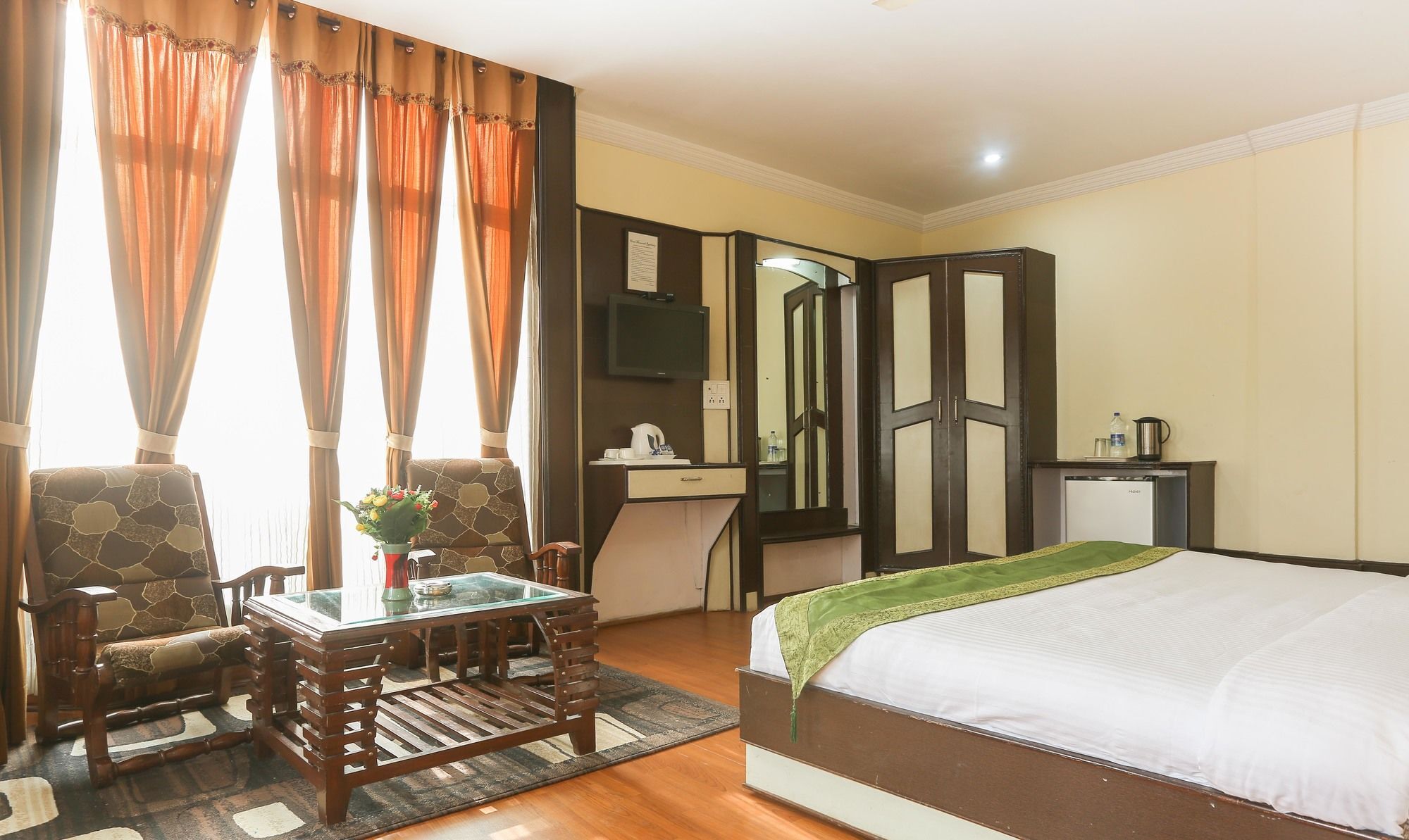 Moon Walk Residency Hotel Dharamshala Bagian luar foto