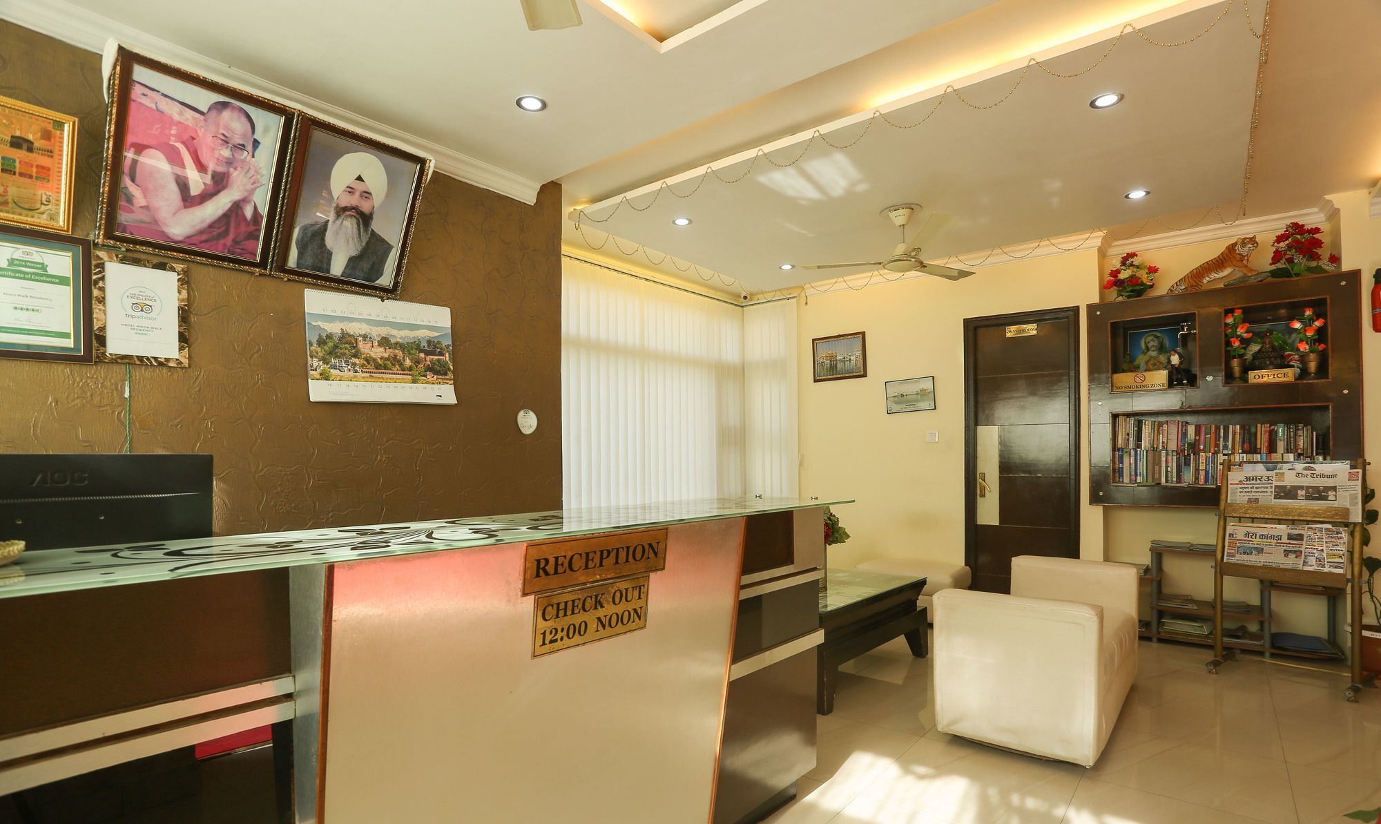 Moon Walk Residency Hotel Dharamshala Bagian luar foto