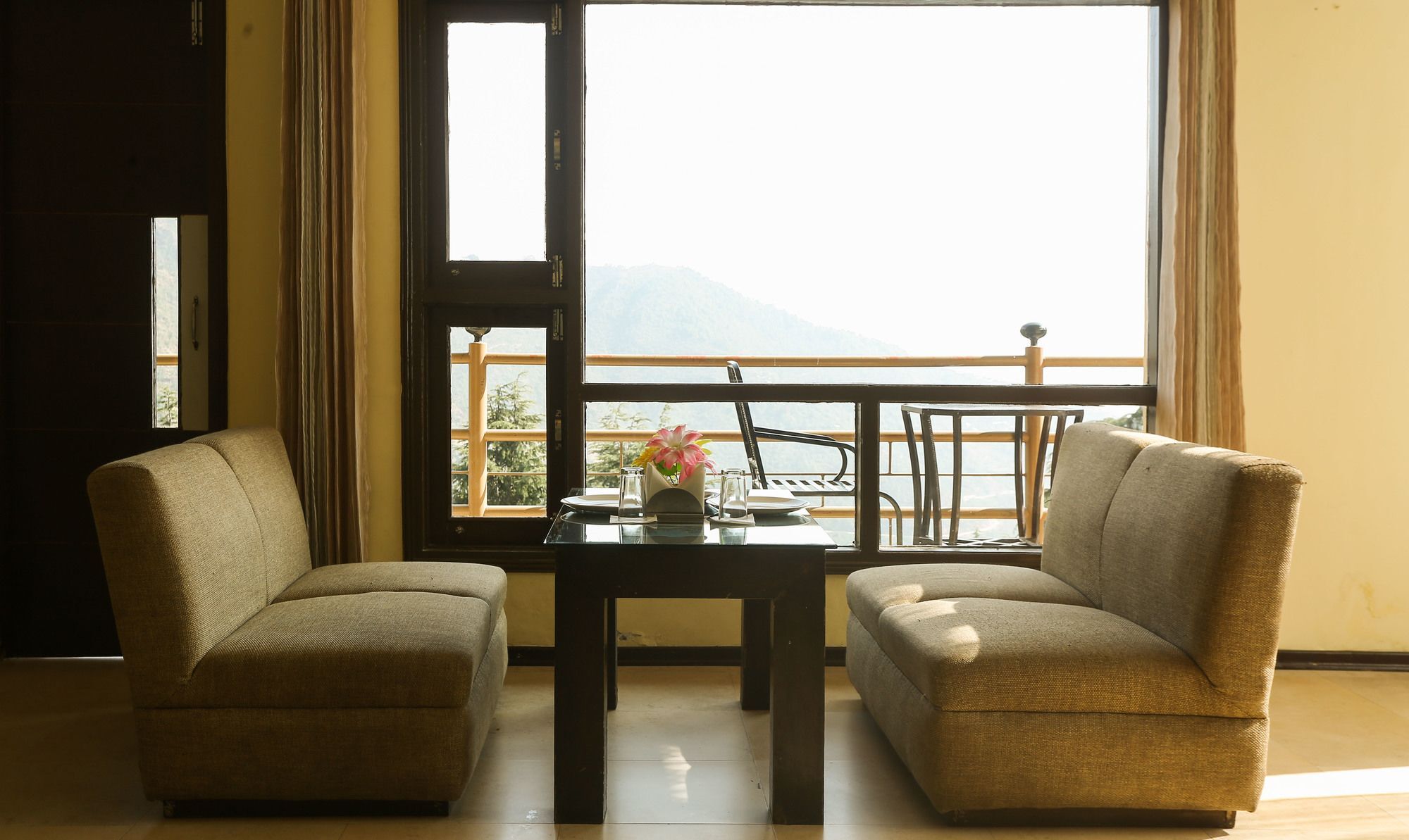 Moon Walk Residency Hotel Dharamshala Bagian luar foto
