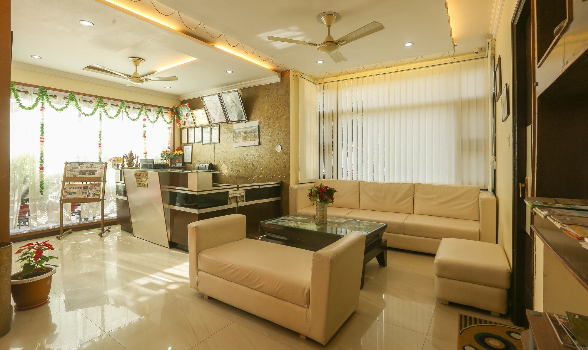 Moon Walk Residency Hotel Dharamshala Bagian luar foto