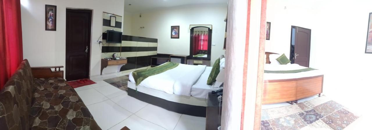 Moon Walk Residency Hotel Dharamshala Bagian luar foto